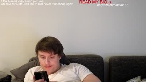 Snapshot of devantheplug chatting on December 2024 01:49:02 PM Devan online show from December 2024 01:49:02 PM