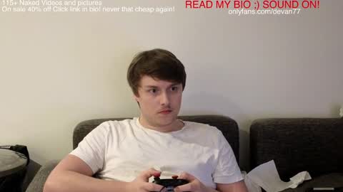 Snapshot of devantheplug chatting on December 2024 12:01:01 PM Devan online show from December 2024 12:01:01 PM