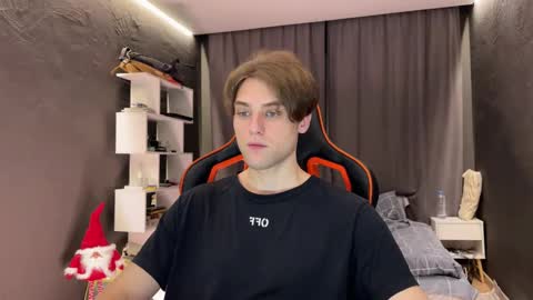 Snapshot of devilnut1 chatting on December 2025 06:07:01 AM devilnut1 online show from December 2025 06:07:01 AM