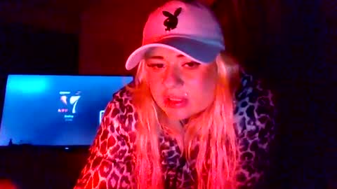 devonhot28 online show from June 2026 09:29:01 PM