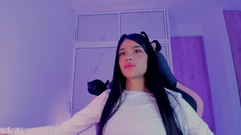 Sara 3 online show from June 2026 10:37:01 PM