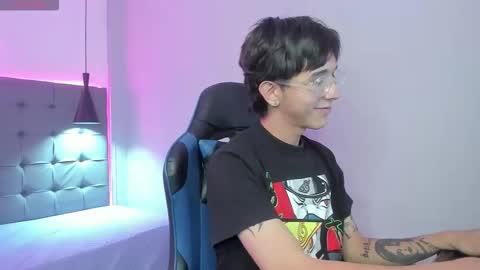 Andy online show from March 2026 08:52:02 PM