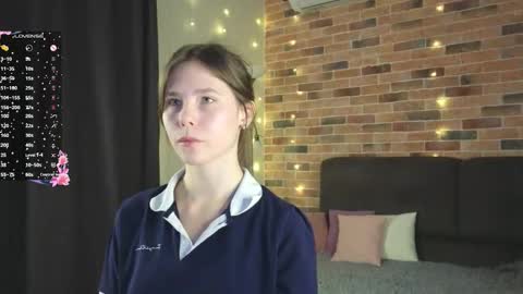 Kira online show from October 2025 05:13:02 PM