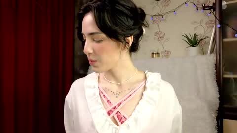 Diana online show from October 2025 03:01:01 PM