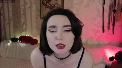 Diana Di Honey online show from November 2025 03:12:01 PM