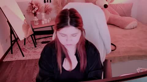 Snapshot of diaangell chatting on April 2026 08:43:01 PM Dia online show from April 2026 08:43:01 PM