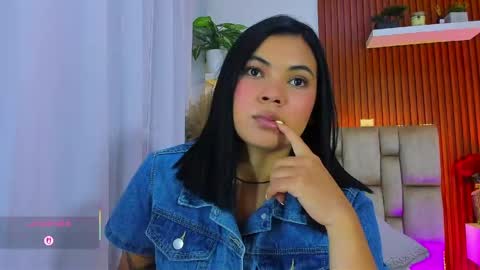 Snapshot of diamond_canela chatting on May 2026 04:40:01 AM diamond_canela online show from May 2026 04:40:01 AM