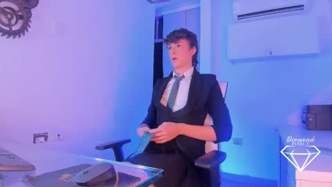 Snapshot of diamond_piarce chatting on November 2025 03:45:02 AM Diamond online show from November 2025 03:45:02 AM