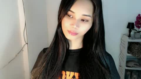 Snapshot of diamond_temptress chatting on June 2026 08:38:01 AM diamond_temptress online show from June 2026 08:38:01 AM