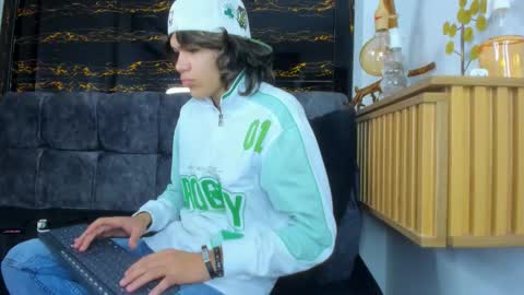 diamond_twink online show from February 2026 01:51:02 PM