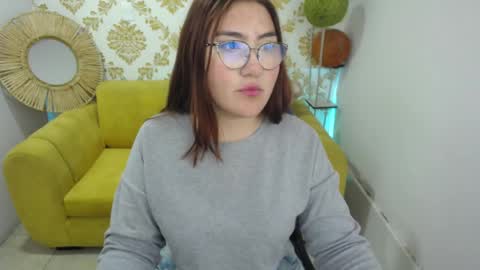 Snapshot of diamondfox_m chatting on March 2026 10:32:02 AM Your Diamond online show from March 2026 10:32:02 AM