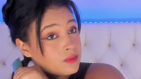 Snapshot of diana_clarck chatting on May 2026 09:42:01 PM Diana Tamayo online show from May 2026 09:42:01 PM