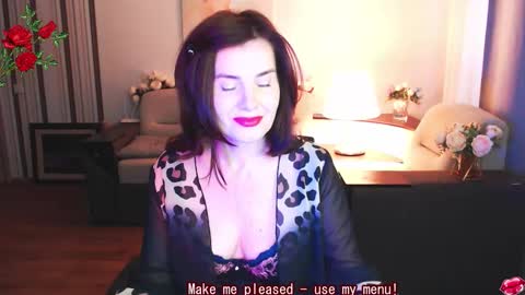 Diana DeLua online show from November 2025 11:10:02 AM