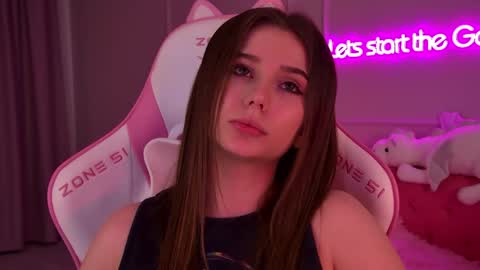 Diana online show from February 2025 12:43:02 AM