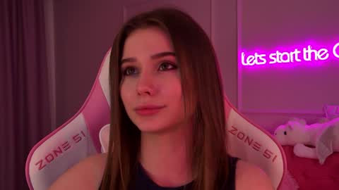 Diana online show from February 2025 04:10:01 AM