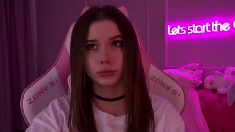 Diana online show from February 2025 09:09:01 PM