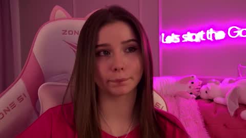 Diana online show from February 2025 01:20:01 AM