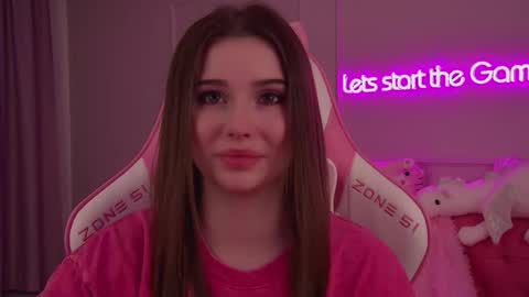 Diana online show from February 2025 10:07:02 PM