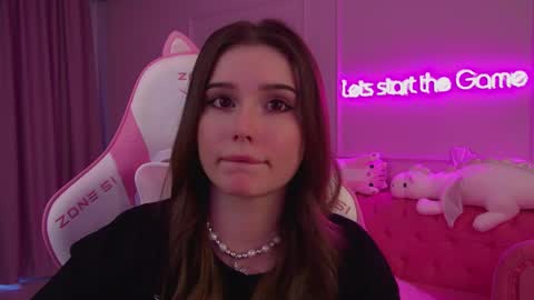 Diana online show from March 2025 04:32:01 AM