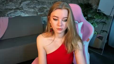 Snapshot of dianadanian chatting on January 2026 01:09:01 AM Diana online show from January 2026 01:09:01 AM