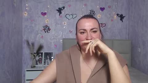 Diana online show from March 2025 10:08:02 AM