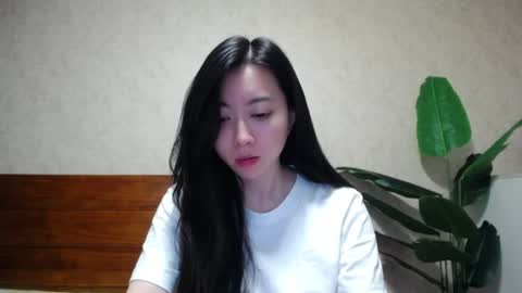 dianamilesr online show from July 2026 12:44:02 PM