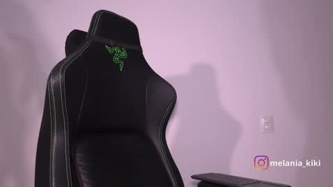 Melania   -    online show from December 2024 04:13:01 AM