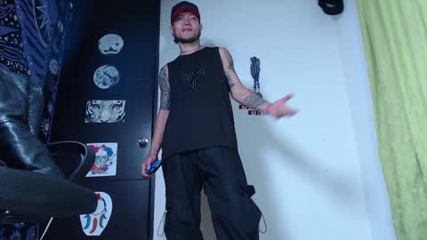 DICAPRIO online show from December 2024 07:55:01 PM