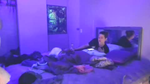 dickerdown1221 online show from April 2026 02:03:01 PM