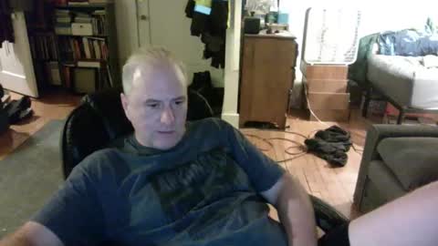 Snapshot of dickflasher5 chatting on December 2024 07:06:02 AM Richard Fleischer online show from December 2024 07:06:02 AM