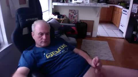 Snapshot of dickflasher5 chatting on February 2026 05:06:02 PM Richard Fleischer online show from February 2026 05:06:02 PM