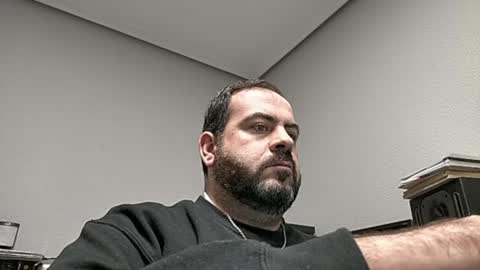 Snapshot of dicktracy_86 chatting on December 2024 05:31:01 PM DANI online show from December 2024 05:31:01 PM