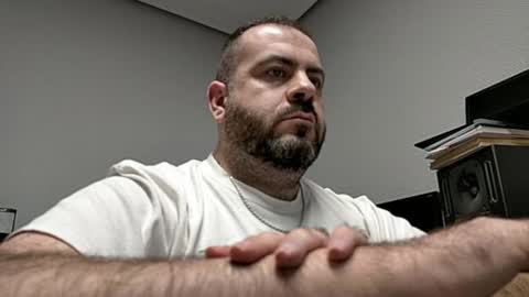 Snapshot of dicktracy_86 chatting on December 2024 10:48:02 PM DANI online show from December 2024 10:48:02 PM