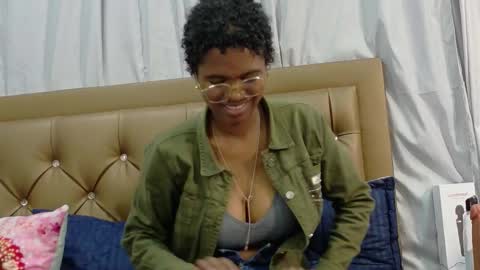 didoelizabeth online show from October 2025 07:03:01 PM