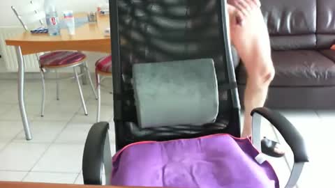 didonc from france..... online show from May 2026 10:32:02 AM