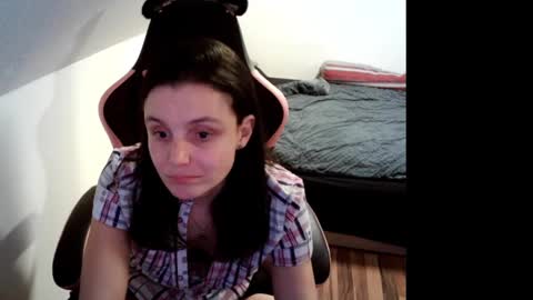 Snapshot of die_eine_oder_keine chatting on February 2025 08:16:02 PM Kathypvt 30 tk min online show from February 2025 08:16:02 PM