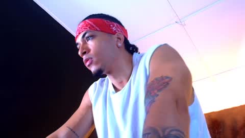 Snapshot of diego__cruz chatting on December 2024 01:17:01 PM Diego online show from December 2024 01:17:01 PM