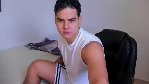Snapshot of diego_cazas chatting on June 2026 05:56:02 PM DIEGO CAZAS online show from June 2026 05:56:02 PM