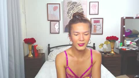 Dennesse online show from January 2025 10:55:01 PM