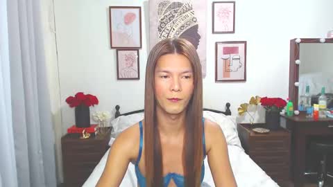 Dennesse online show from January 2025 10:55:02 PM