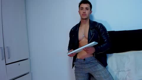 Dilan Coy online show from January 2025 05:30:01 PM