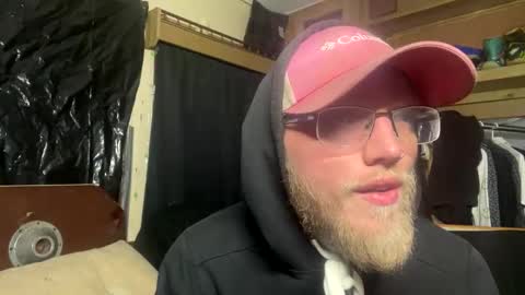 Snapshot of dilf_96 chatting on January 2026 03:56:01 AM Daddy online show from January 2026 03:56:01 AM