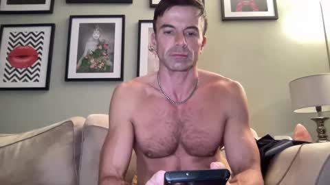 Snapshot of dillonwilde chatting on January 2025 08:15:02 PM Dillon online show from January 2025 08:15:02 PM