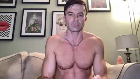 Snapshot of dillonwilde chatting on January 2025 09:25:01 PM Dillon online show from January 2025 09:25:01 PM