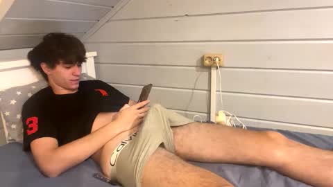 Snapshot of dimamozaev400 chatting on November 2025 04:34:01 AM Dima online show from November 2025 04:34:01 AM