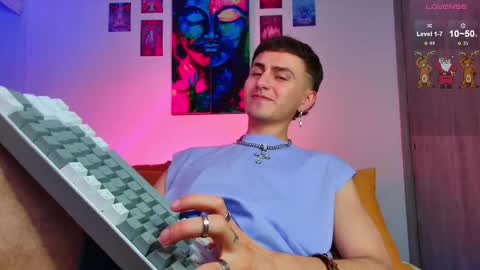 Julian Independent Model online show from December 2025 11:14:02 PM