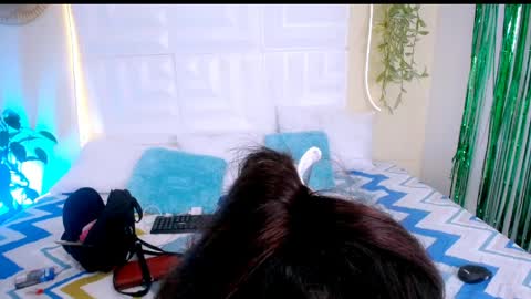 DINA online show from April 2026 06:30:01 PM