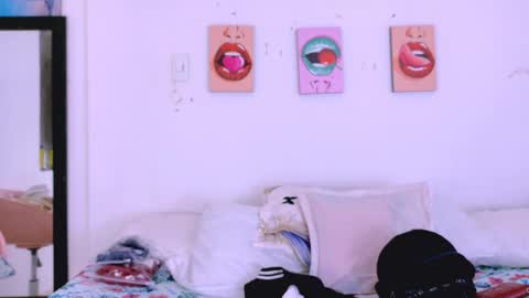 DINA online show from April 2026 05:06:01 PM