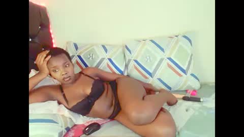 dinnydakrazx online show from November 2025 07:07:01 AM