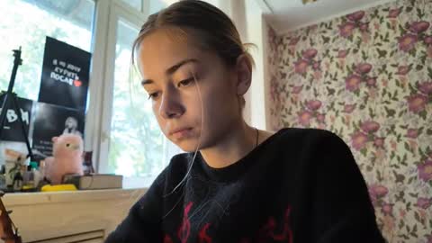 dinorahmroczkowski online show from September 2025 08:58:02 AM